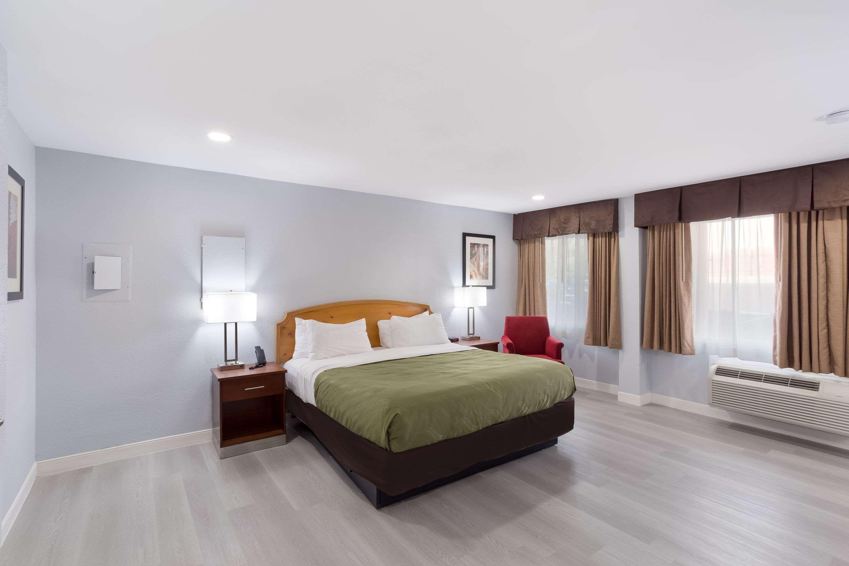 Quality Near I-5 Hotel Redding